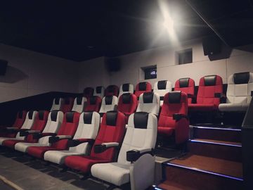 План мебели 2+1 пресс-центра искусственной кожи для конференции аудитории